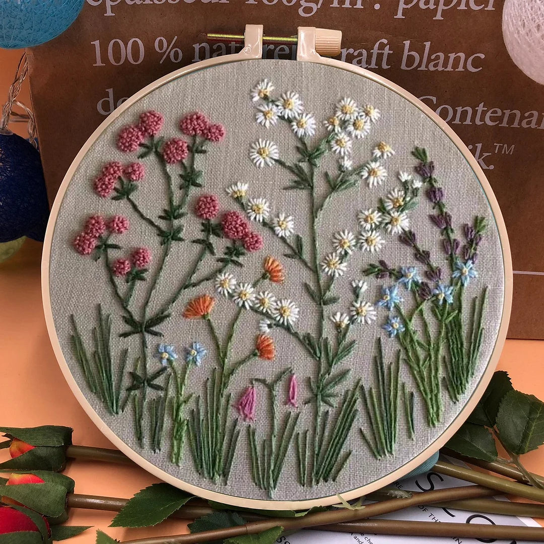 BloomCraft | Perfekt gave - Broderiramme og blomstersæt til begyndere