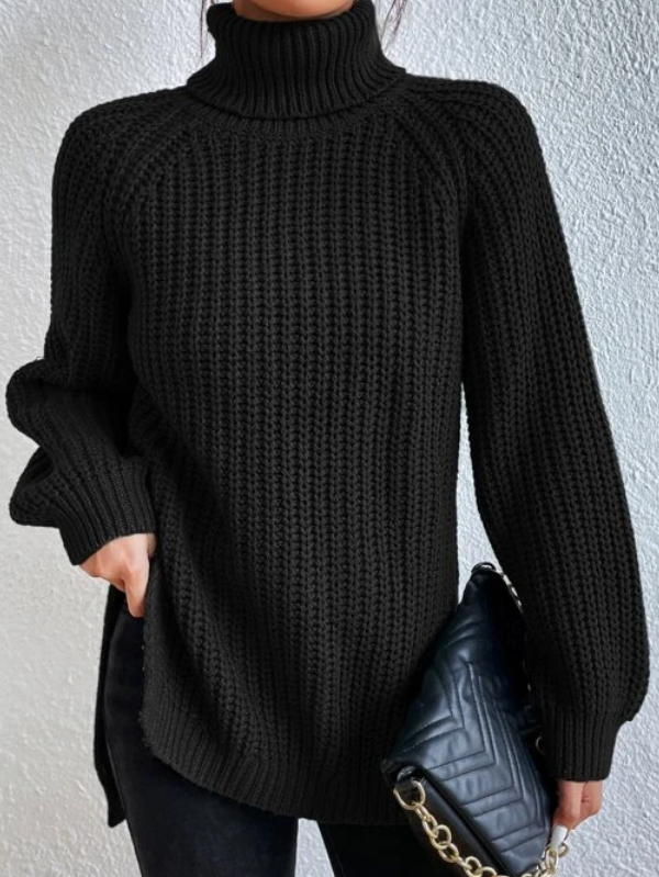 Ribstrikket sweater med rullekrave